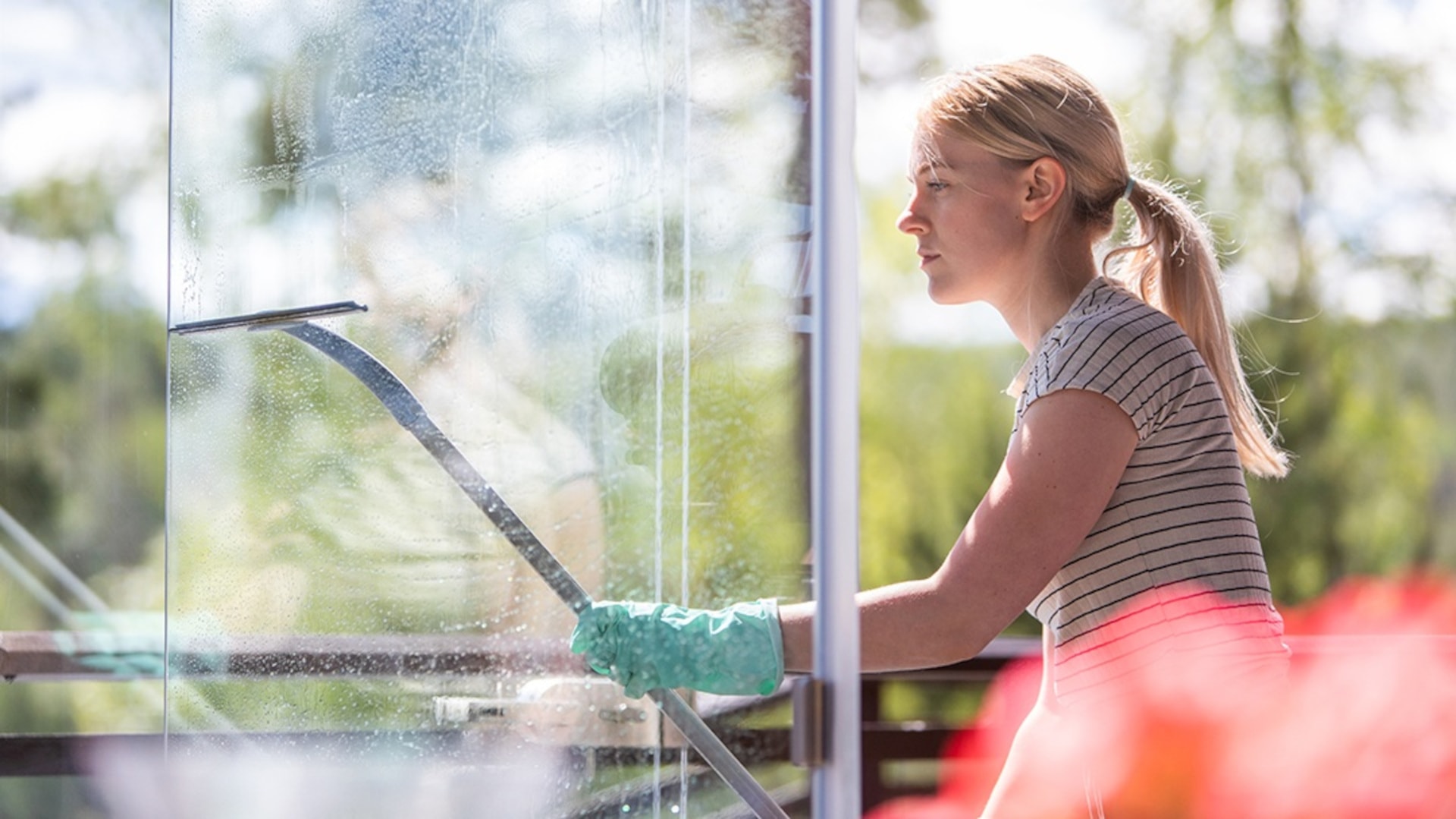 terassilasituksen pesu