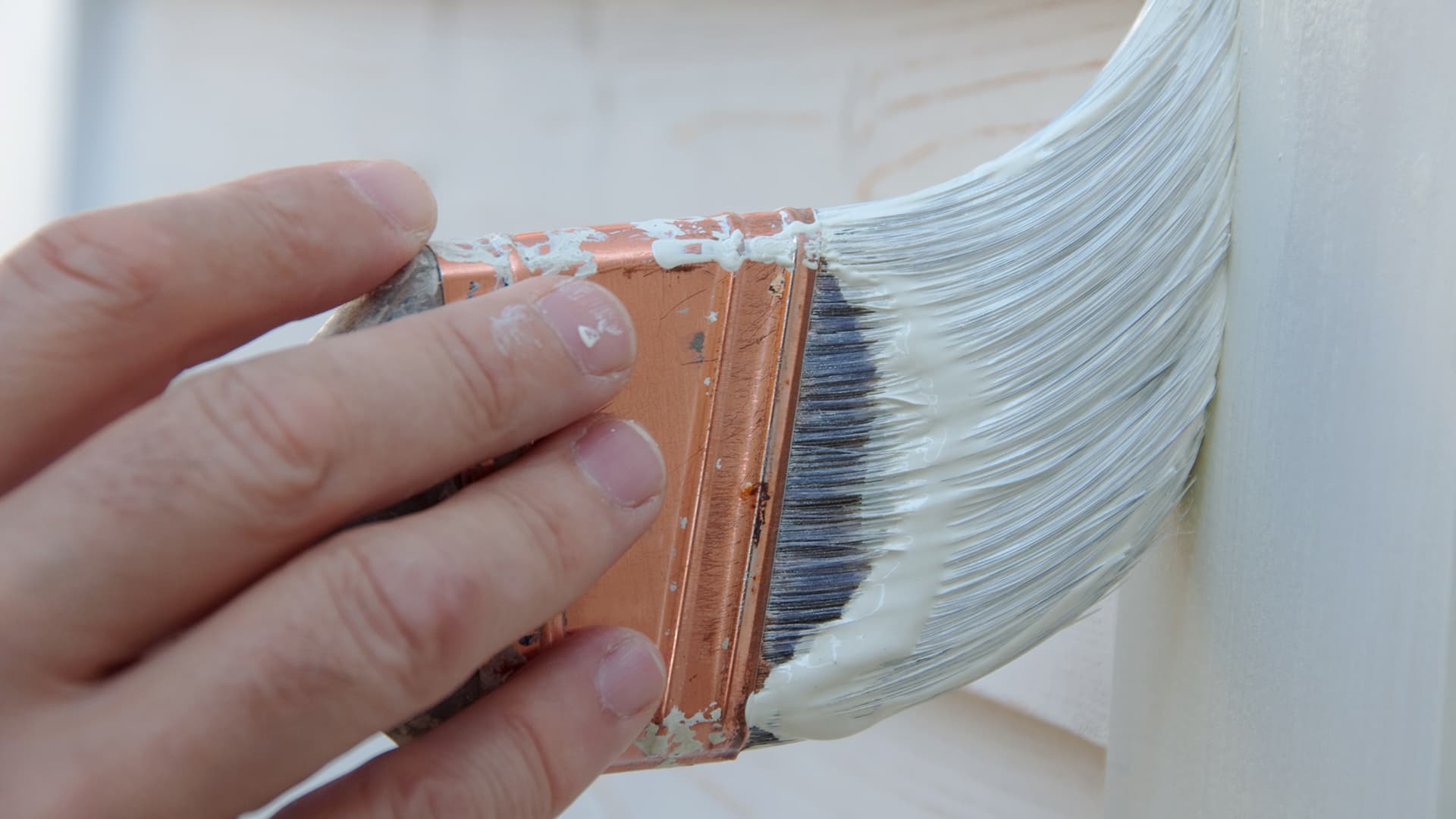 <p data-block-key="3jz12">Ulkoseinien maalipinnan kunto kannattaakin tarkistaa vuosittain ja huoltaa ennemmin hieman etukäteen.</p>