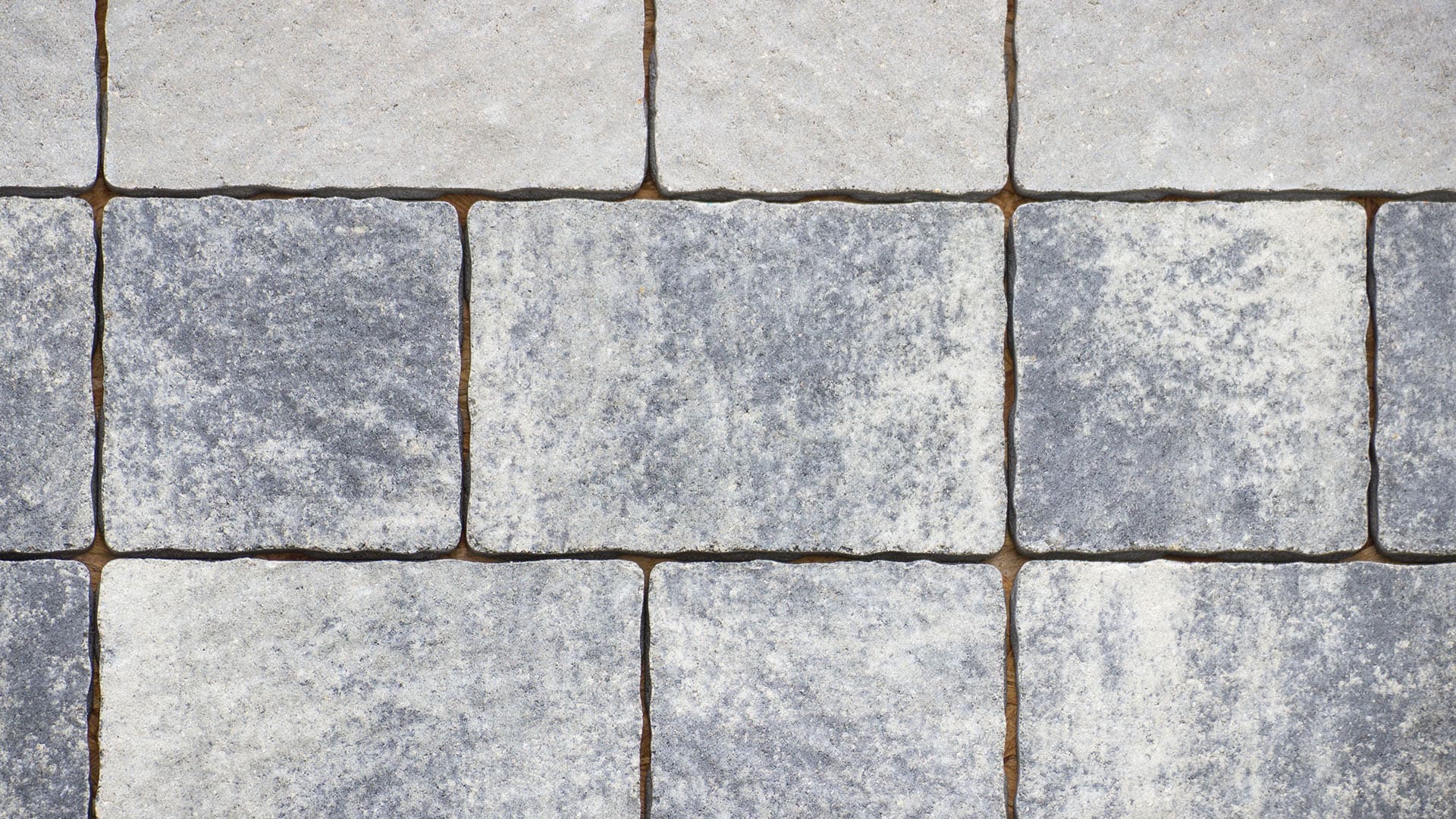 <p data-block-key="liwbp">Pihakiven pinta voi olla sileän sijaan vaikka kevyesti aaltomainen.</p>