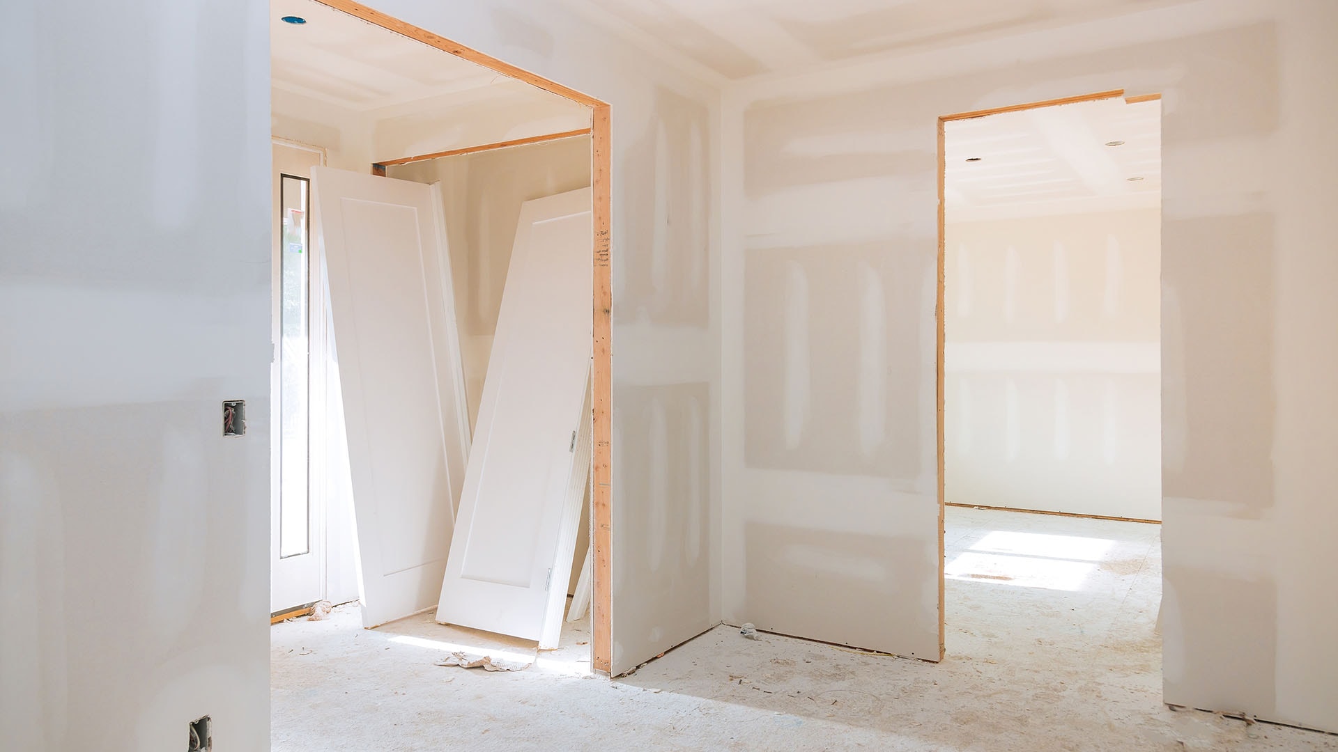 1920 kipsilevyllä levytettyjä väliseiniä rakennustyömaalla