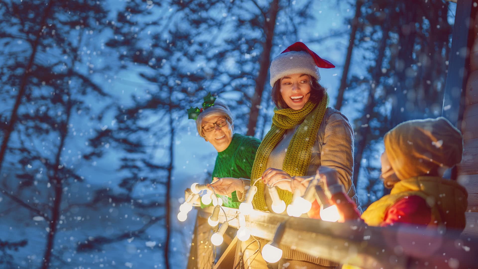 <p data-block-key="ixlma">Ulos soveltuvilla valoilla tuo tunnelmaa.</p>