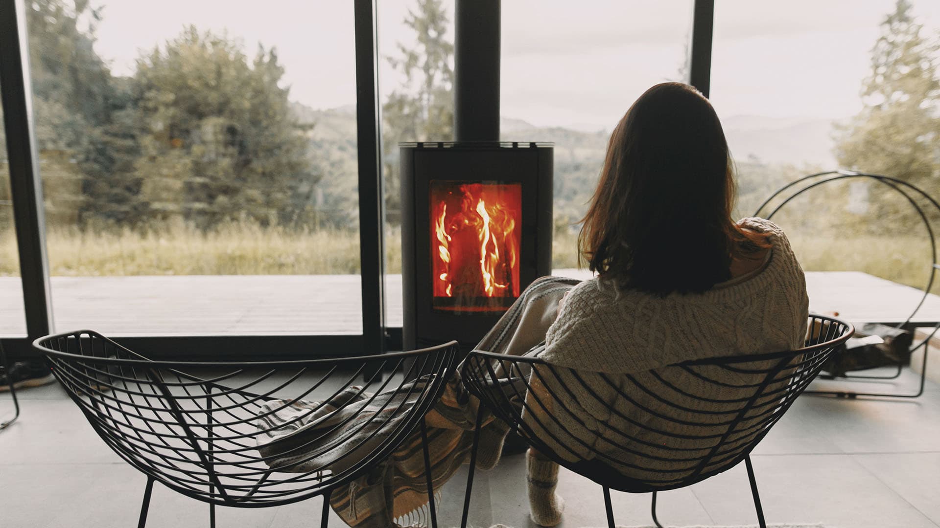 Miten ja millä hormit sekä tulisijat tulee paloeristää?