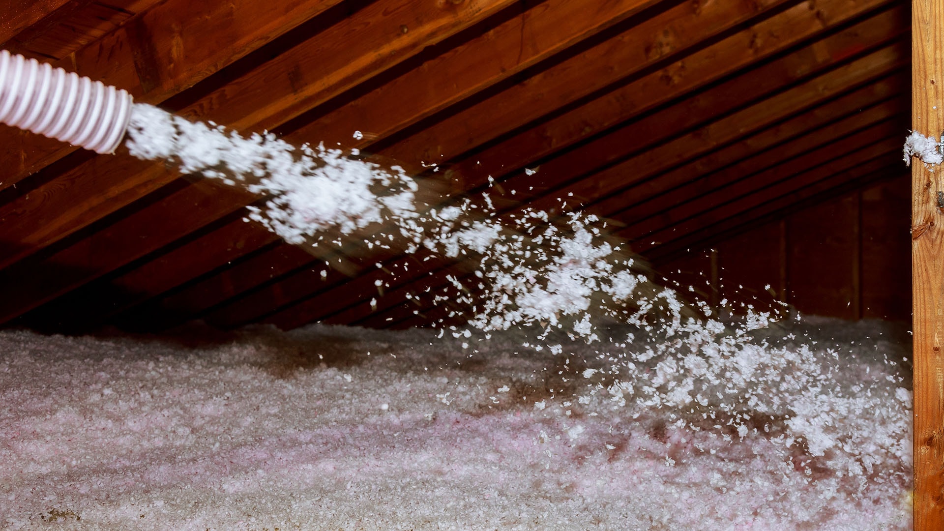 1920 puhallusvillan puhallus yläpohjaan