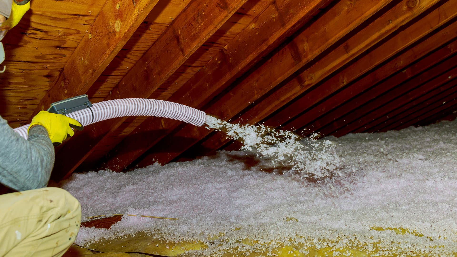 1920 puhallusvillan puhaltamista yläpohjaan