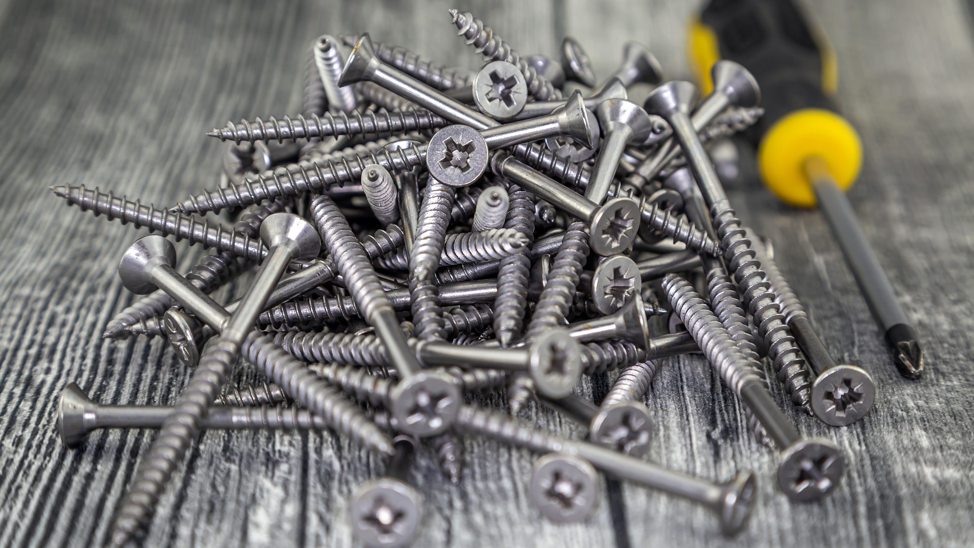 1920 stainless-steel-screw-4607198_1920