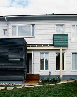 <p data-block-key="je26l">Puujulkisivu on muutakin kuin pelkkä verhouslaudoitus. Erilaiset yksityiskohdat ovat tärkeä osa kokonaisuutta. Suunnittelija: Jouni Koiso-Kanttila, Kuva: Mikko Auerniitty</p>