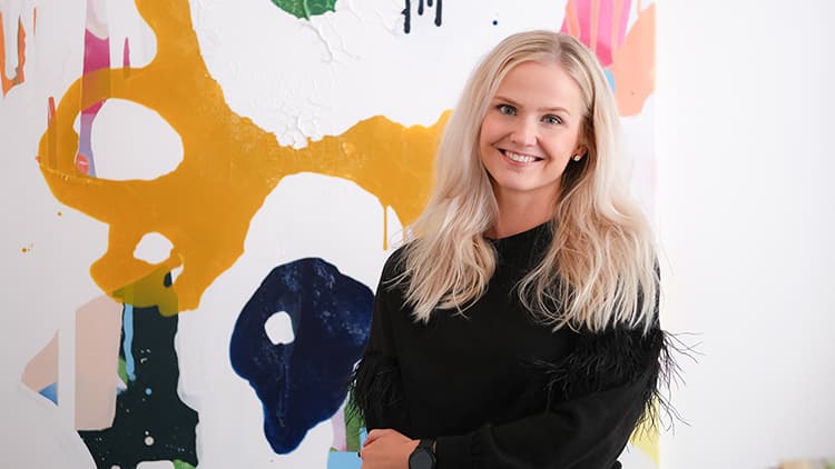 Taide sisustuksessa ei ole vain pienen sisäpiirin yksinoikeus