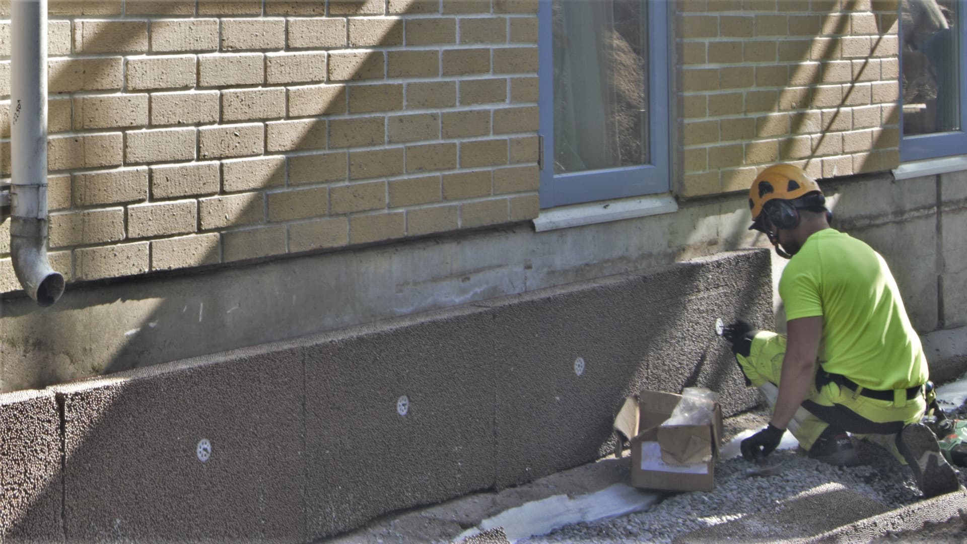 Säästä korjauskuluissa ja käytä monitoimista eristettä