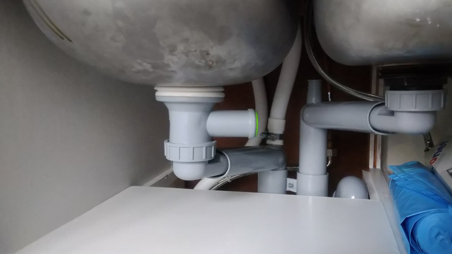 Vuotovahinkoja sattuu eniten omakotitaloissa - kustannus keskimäärin yli 8 000 euroa