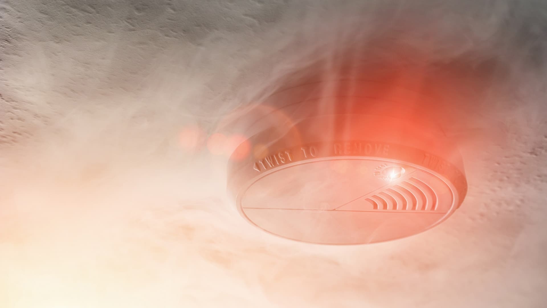 Näin ennakoit ja ehkäiset tulipalon keittiössä