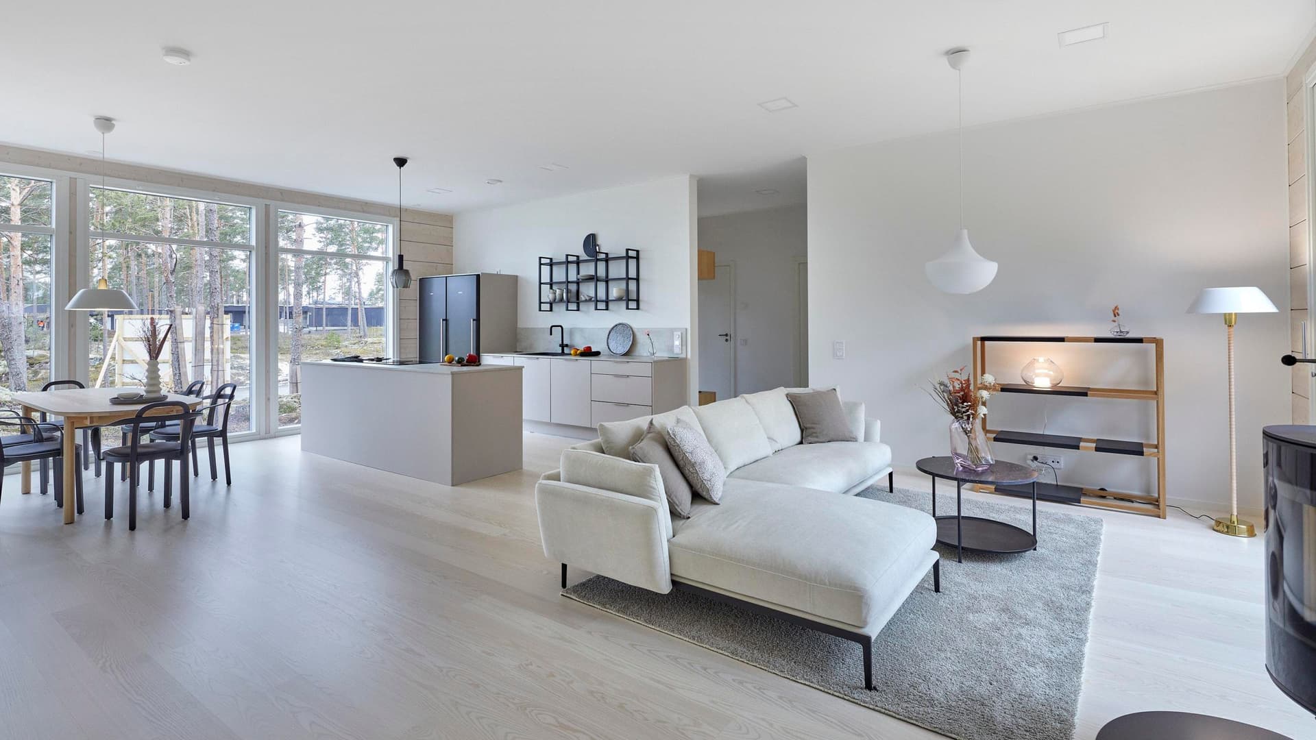 Hurmaava Aisti-hirsikoti ihastutti vuoden 2022 Asuntomessuilla Naantalissa