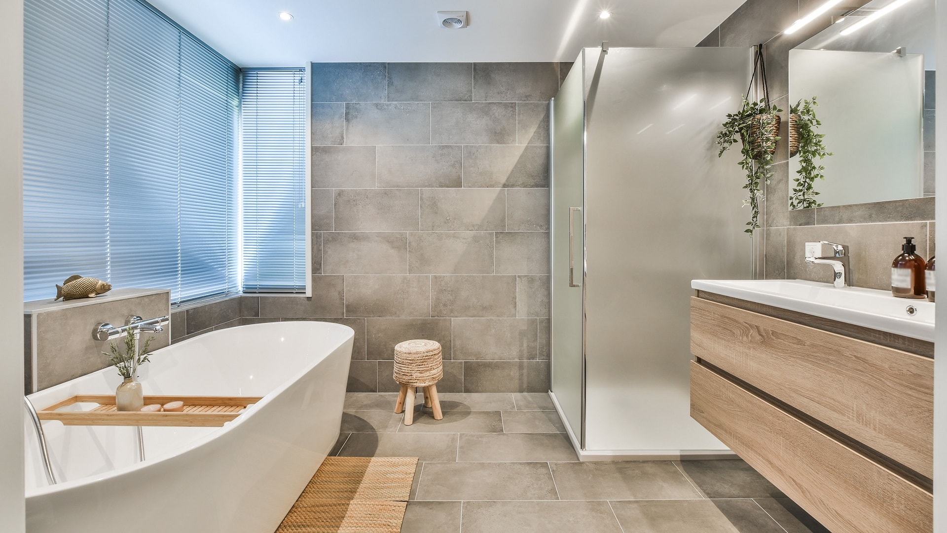 kylpyhuone viimeisteltynä