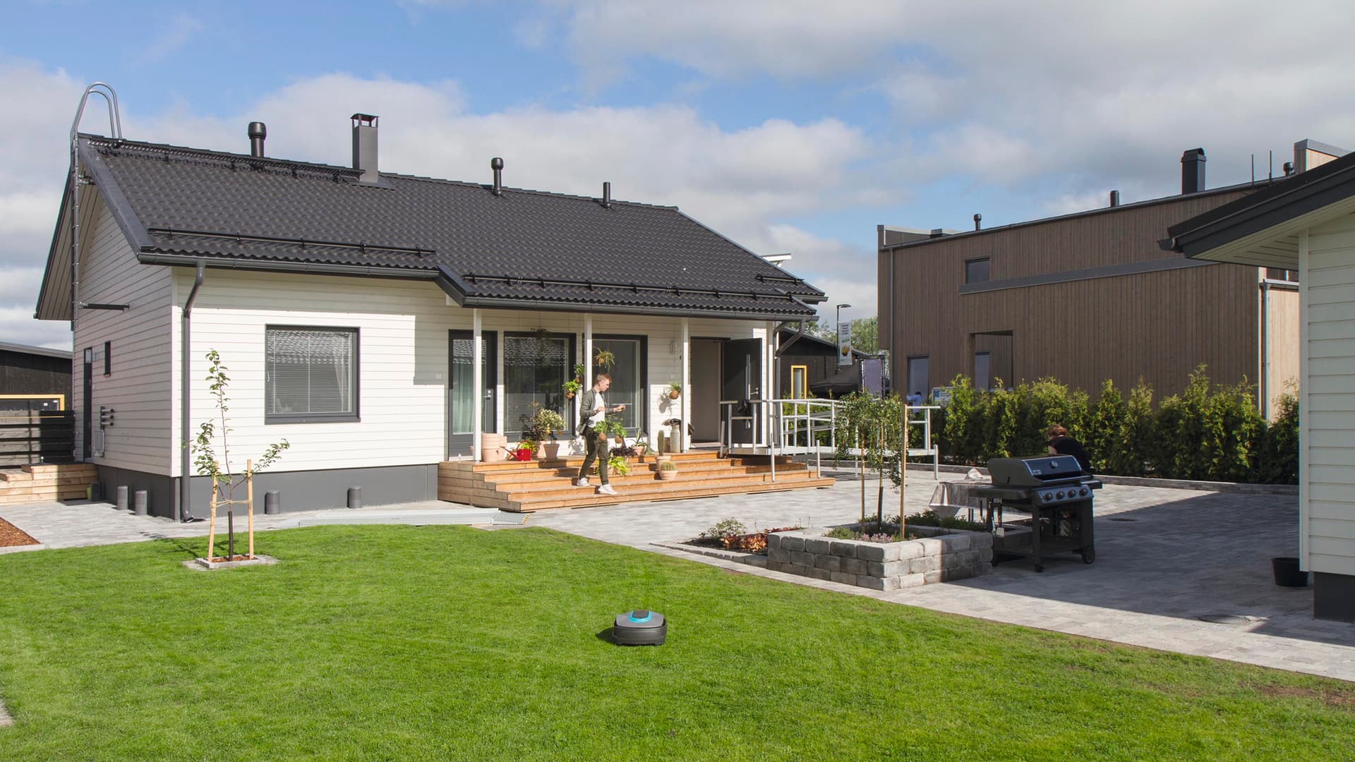 Riittävätkö rahat pihan rakentamiseen?