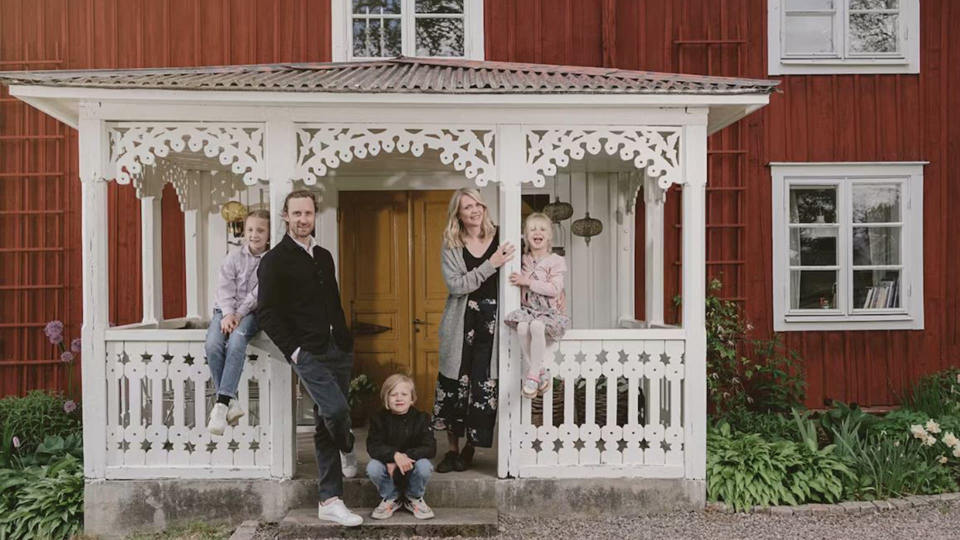 1700-luvun talon ullakon lisäeristys toteutettiin vanhan talon ehdoilla