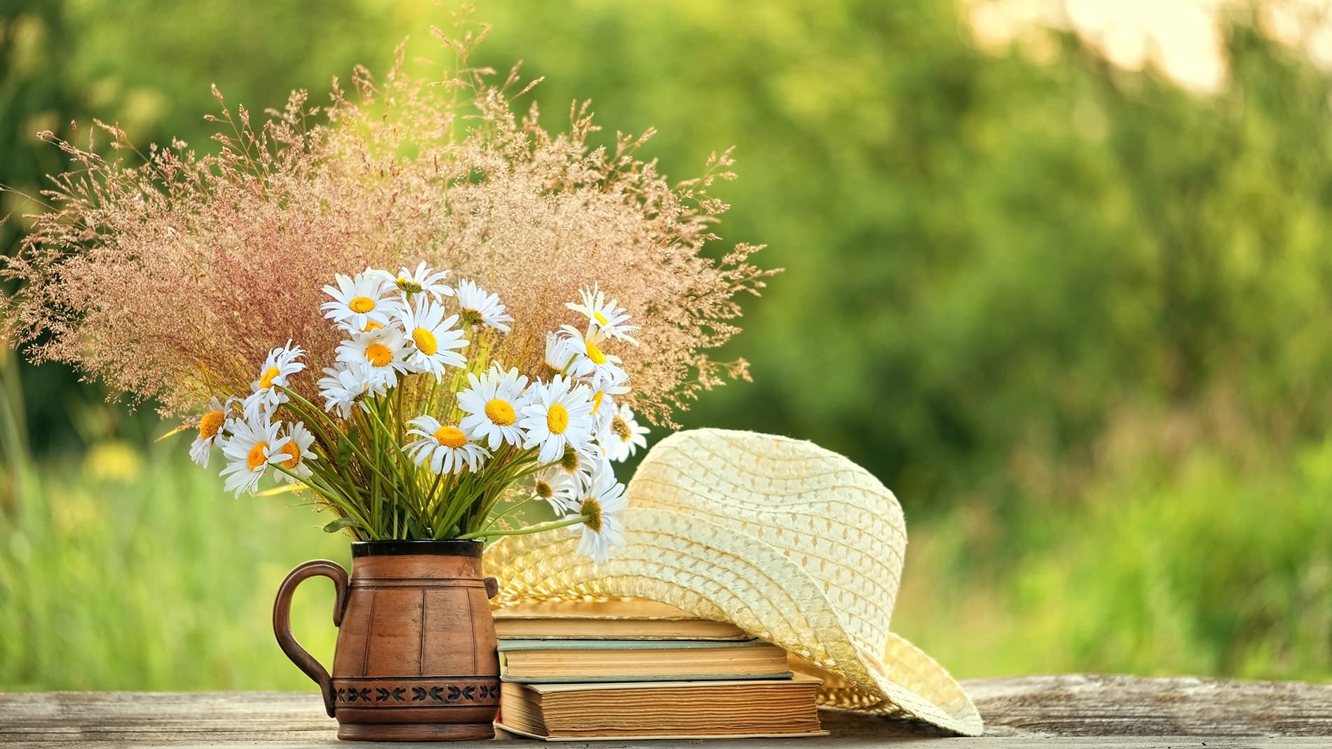 Heinäkuu puutarhassa ja grillissä – näin nautit lomakuukaudesta