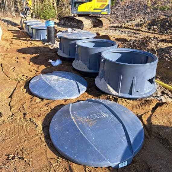 <p data-block-key="kmn6y">Laadukkaasti toteutettu jätevesijärjestelmä rakennettiin alusta loppuun ilman käyttökatkoksia – asennus sujui tehokkaasti ja koko kokonaisuus tarkastettiin huolellisesti ennen käyttöönottoa. </p>