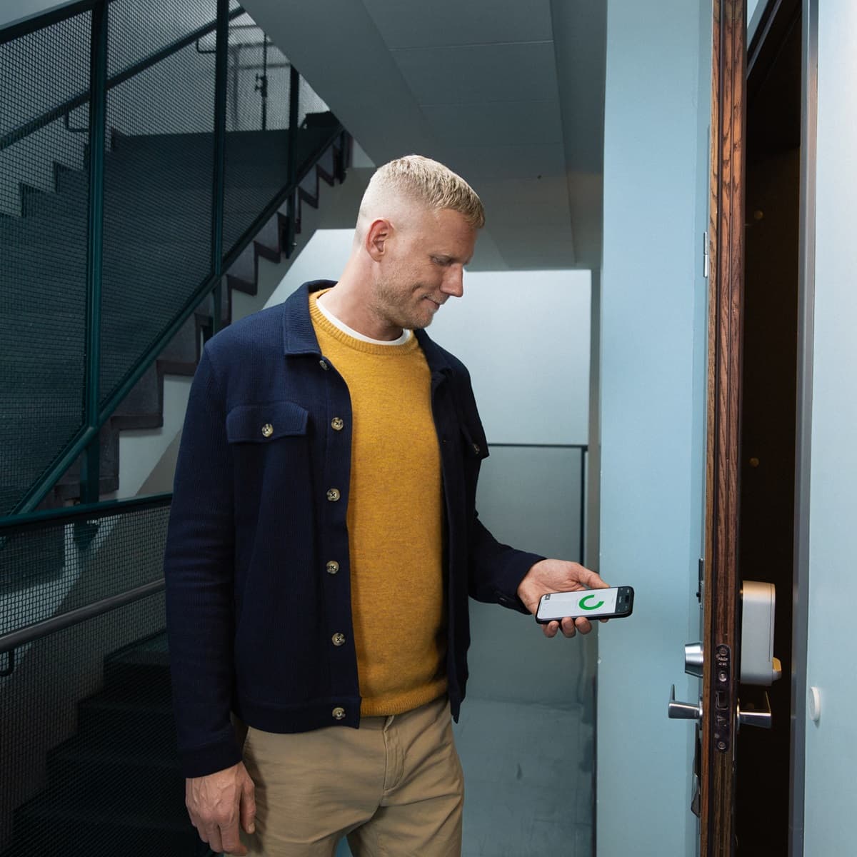 <p data-block-key="2ma8r">Abloy Yale Linus L2 -älylukkoa voi käyttää perinteisen mekaanisen lukituksen rinnalla.</p>