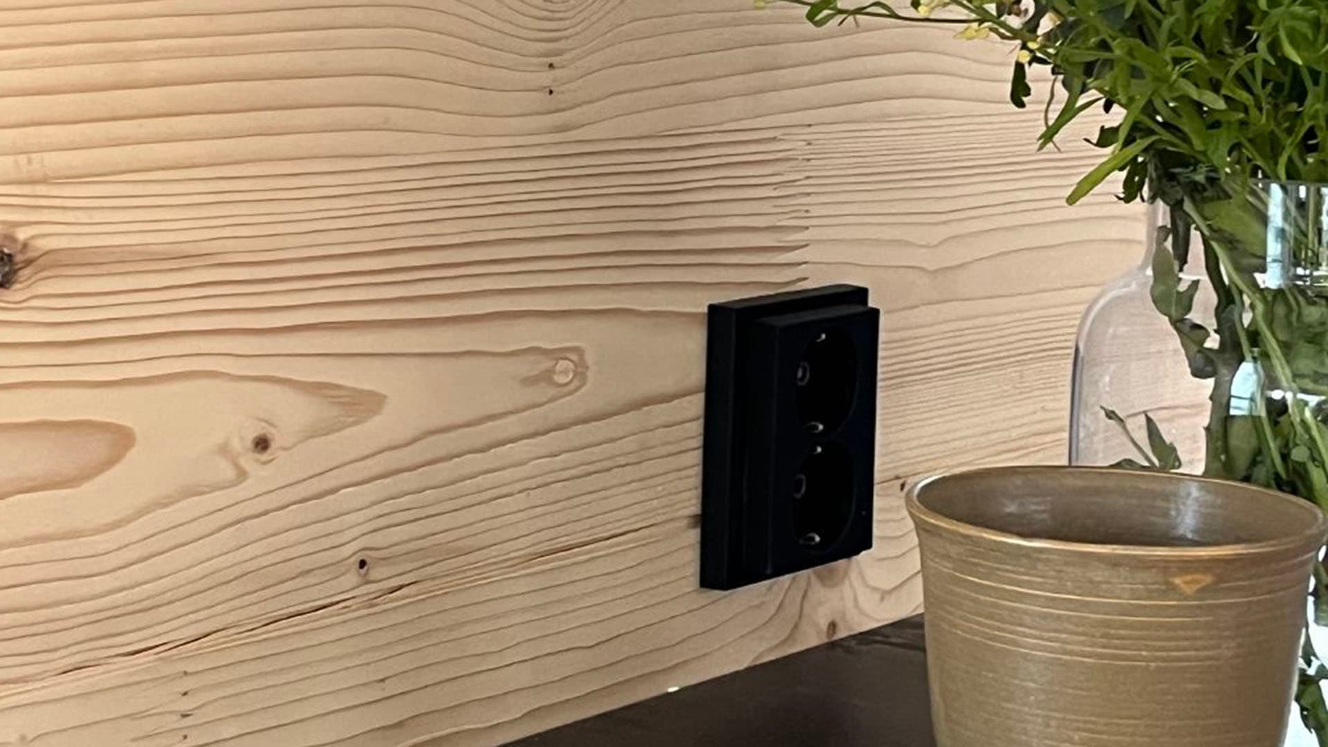 <p data-block-key="ubte4">ABB Impressivo-sarjan kalusteita oli nähtävillä mm. Loviisassa järjestetyillä asuntomessuilla. Kuva kohteesta Wisdom House.</p>