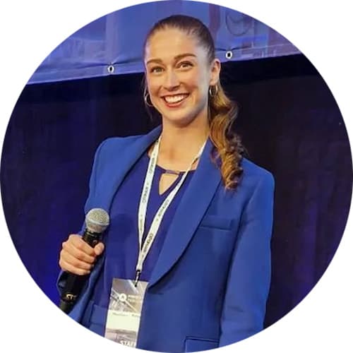 <p data-block-key="u3qvh">Henriikka Riihitupa juontaa messujen Taloyhtiöpäivän perjantaina.</p>