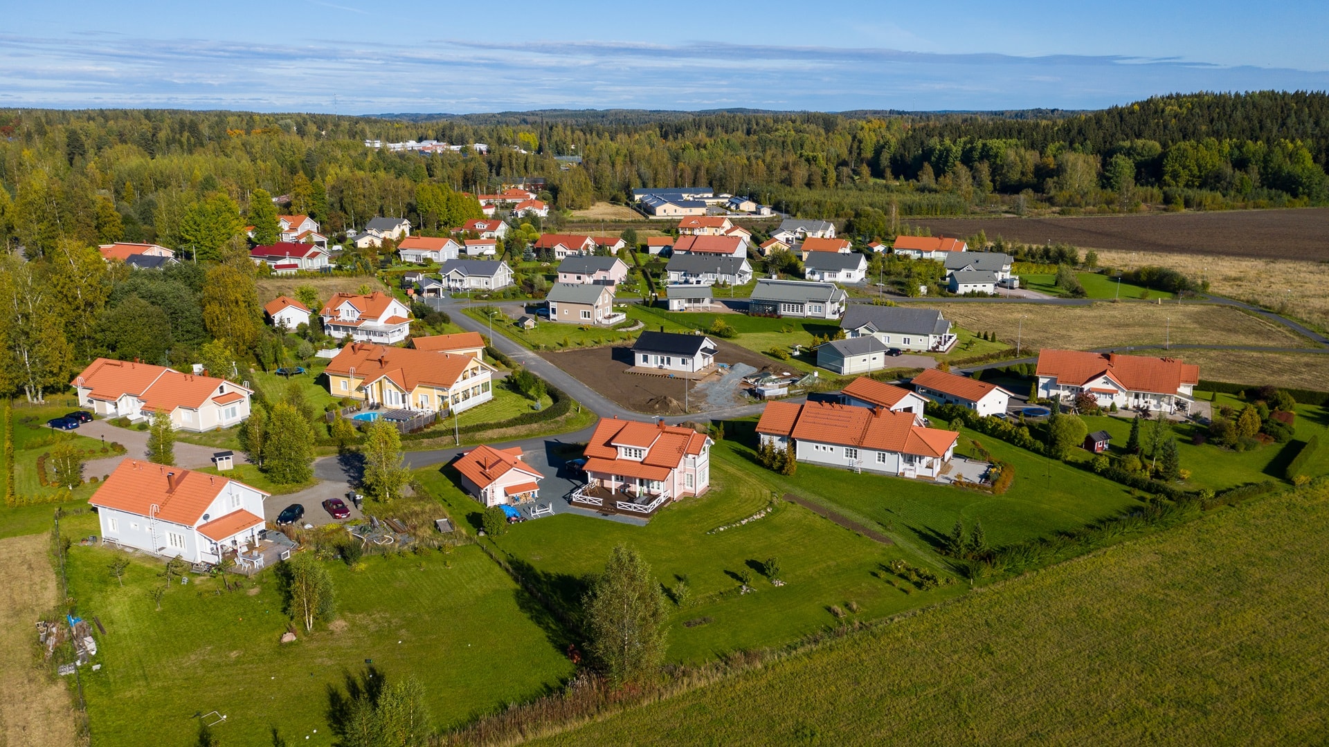 Herokuvaksi, Kyyniönrinteen omakotialue Lopen kirkonkylällä
