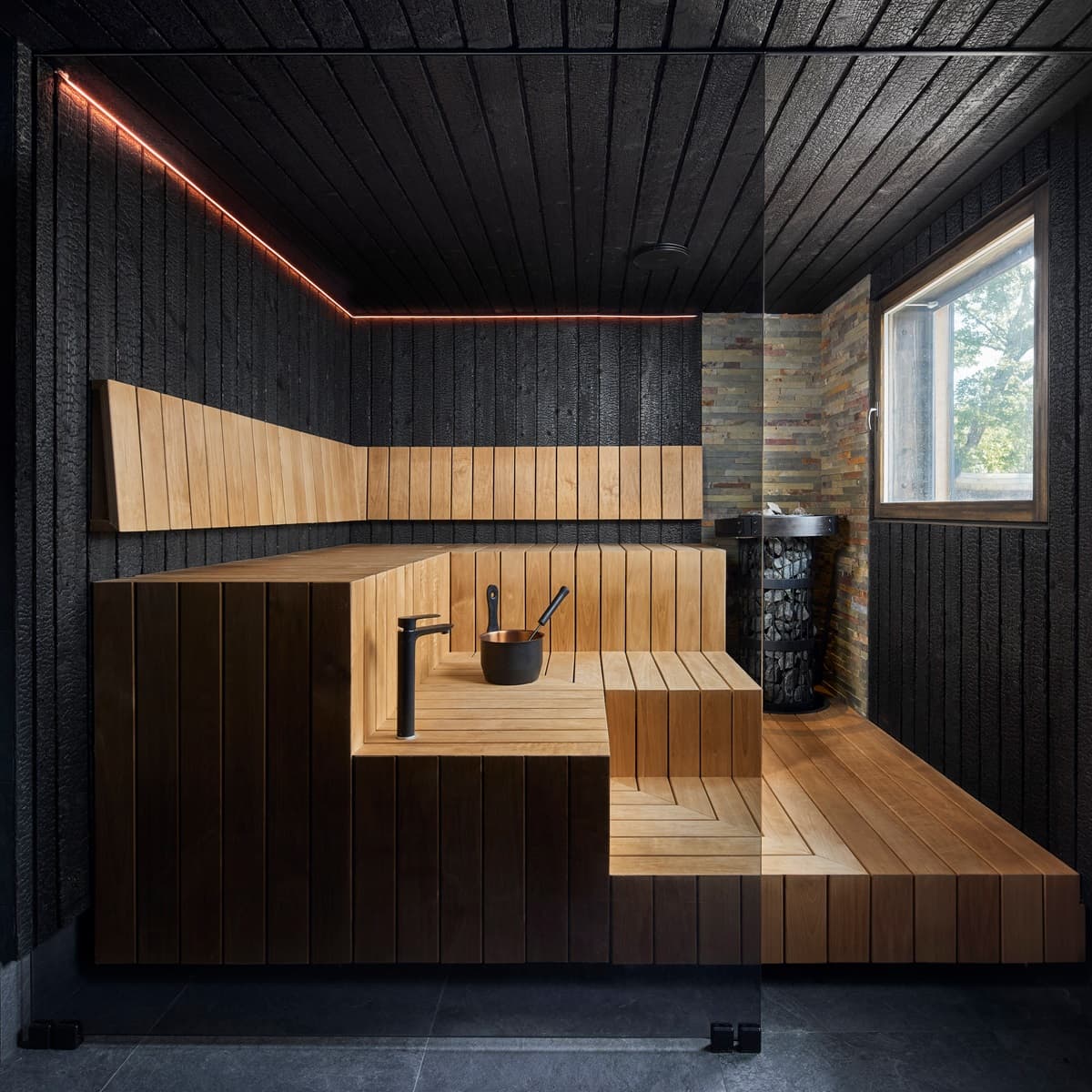 <p data-block-key="5k7si">Kiertopuu® hyödyntää sahateollisuuden ylijäämän ja tekee siitä uniikin rakennusmateriaalin.</p>