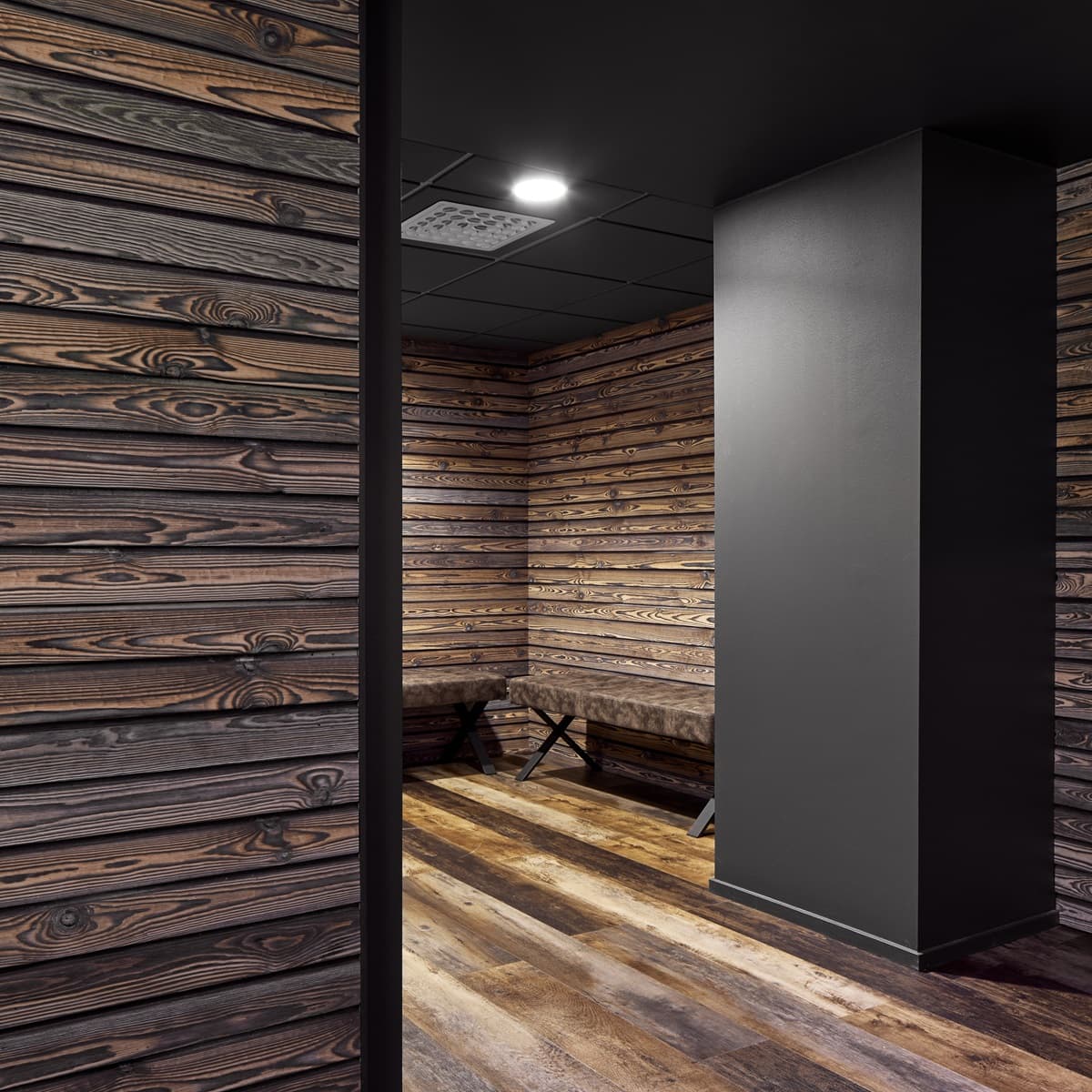 <p data-block-key="5axjf">Hiilletty puu ei sotke käsiä tai vaatteita – pellavaöljykyllästys sitoo hiilen puuhun niin tehokkaasti, että suoja säilyy myös pienten kolhujen jälkeen.</p>