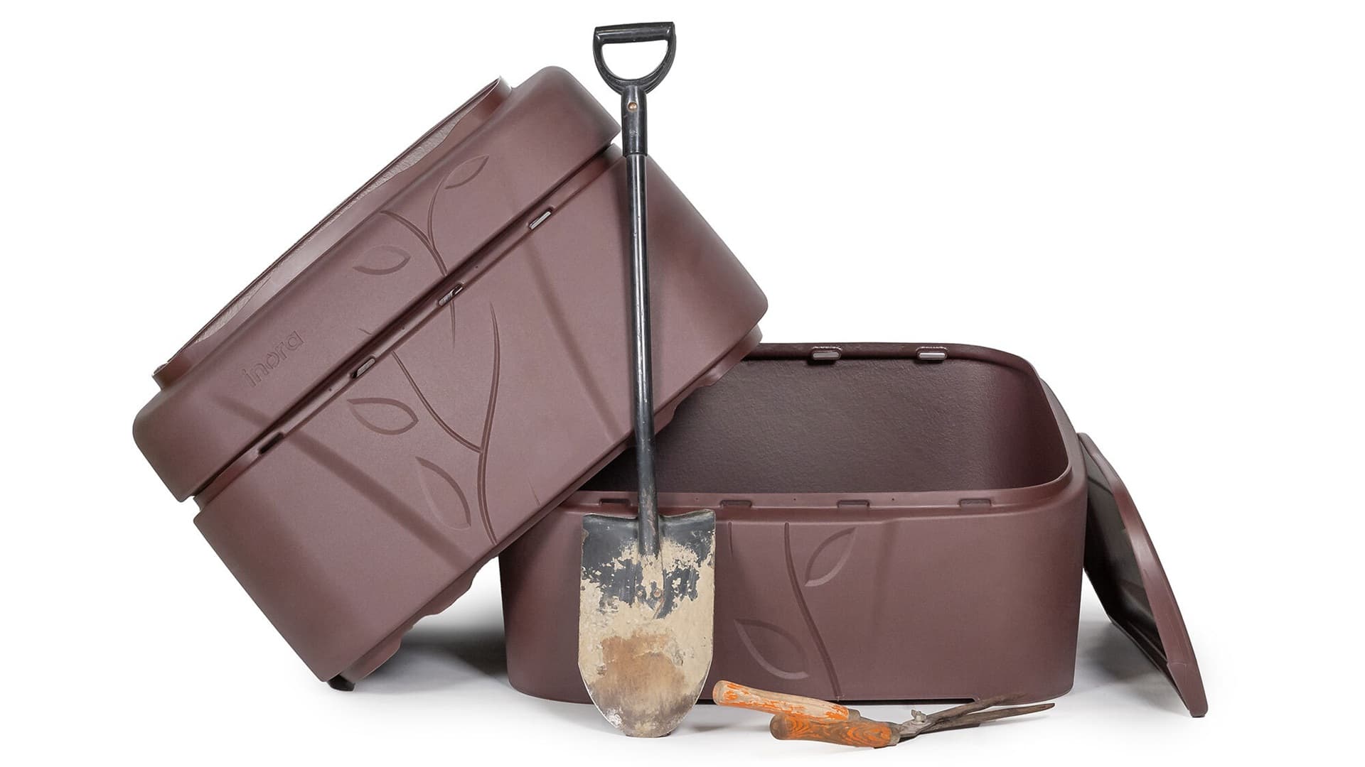 <p data-block-key="qeoin">Inora 250:n rinnalla käytettävä jälkikompostori viimeistelee kompostointiprosessin rauhallisesti ja siististi.</p>