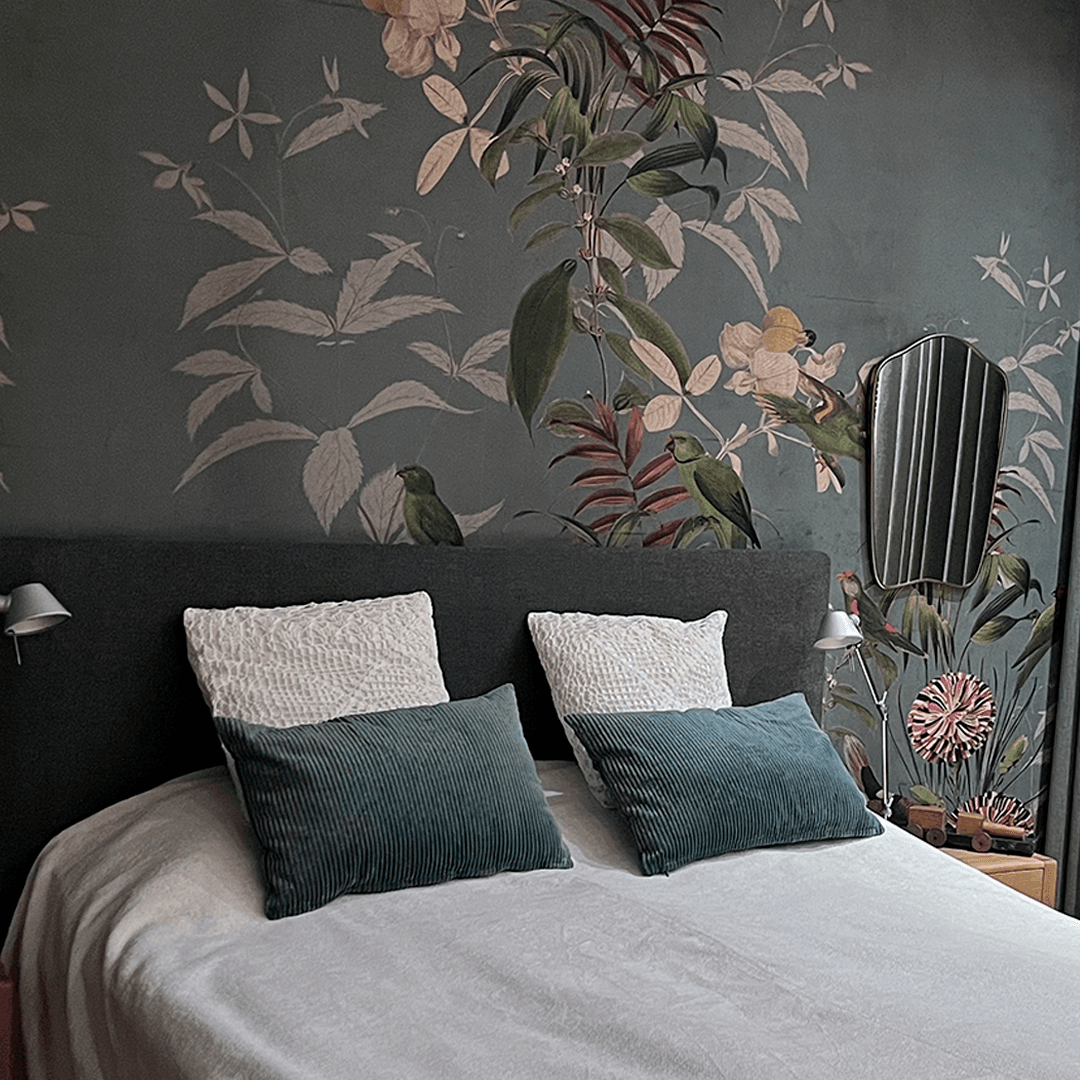 sängynpäädyn tapetti lähikuvassa