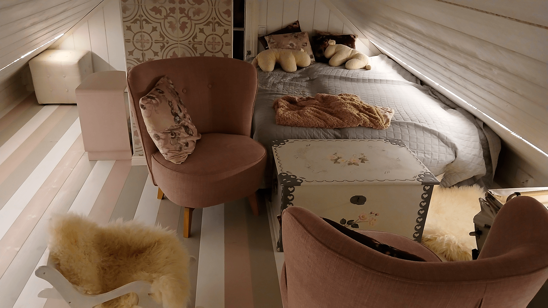 Kirppu-INKKUKUVA-hurmaavin huone kilpailu makuuhuone 1920x1080