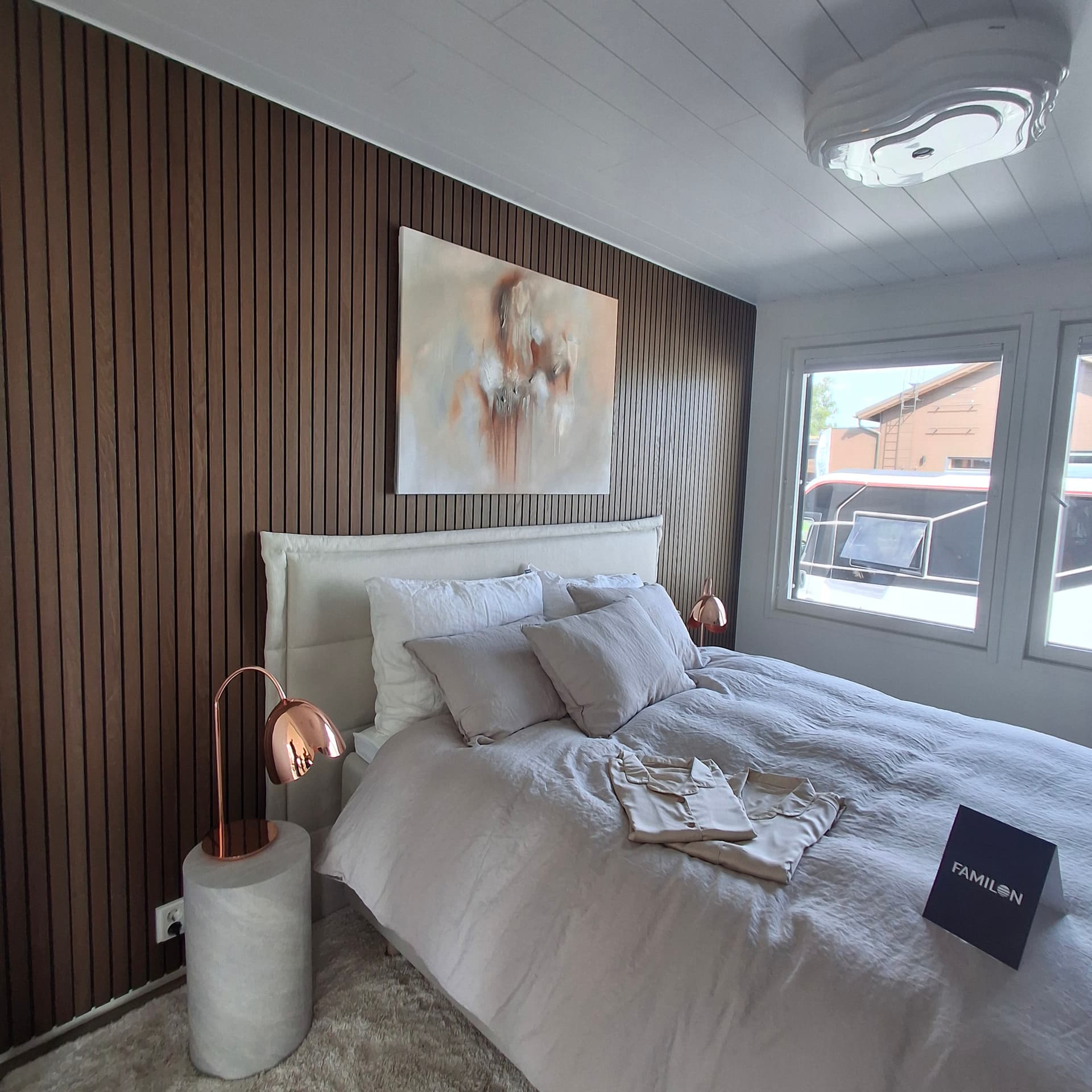 <p data-block-key="g3zcf">Villa Mokka yhdistää modernin arkkitehtuurin, lämpimät materiaalit ja toimivan yksikerroksisen pohjaratkaisun. (Kuva: Tiina Painokallio)</p>