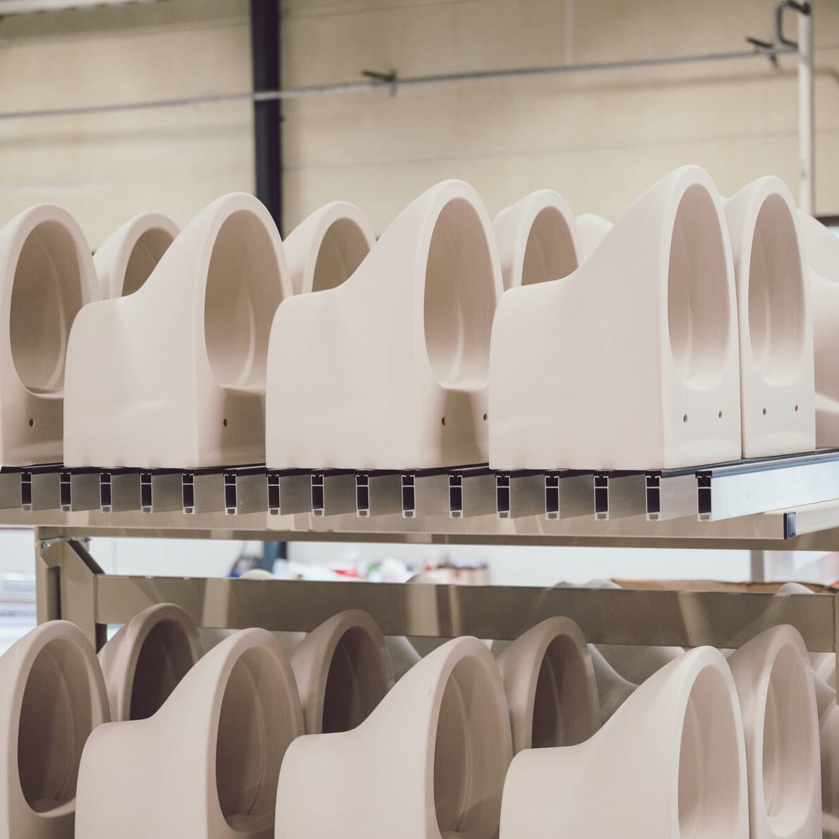 Modernia tuotantoa Tammisaaren tehtaalla_ Johan Ljungqvist, Multifoto