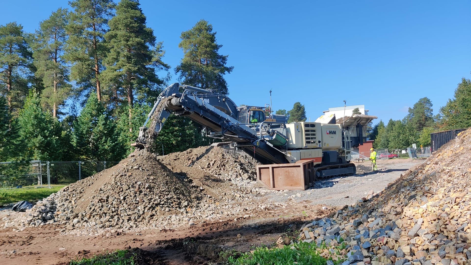 Purkujätteen hyödyntäminen tehostuu – paikallamurskausta tutkitaan