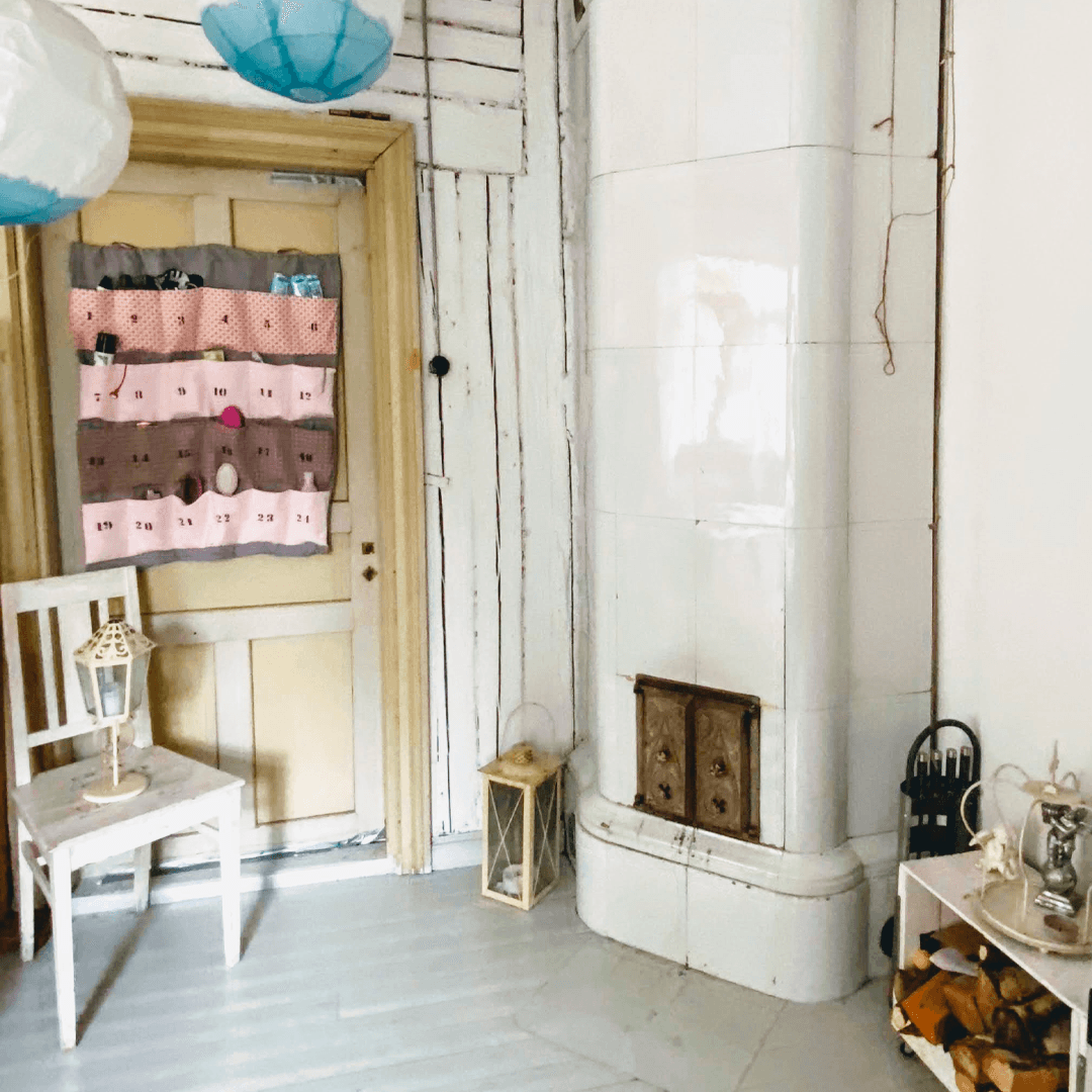 <p data-block-key="yp781">Upea, valkoinen kaakeliuuni.</p>