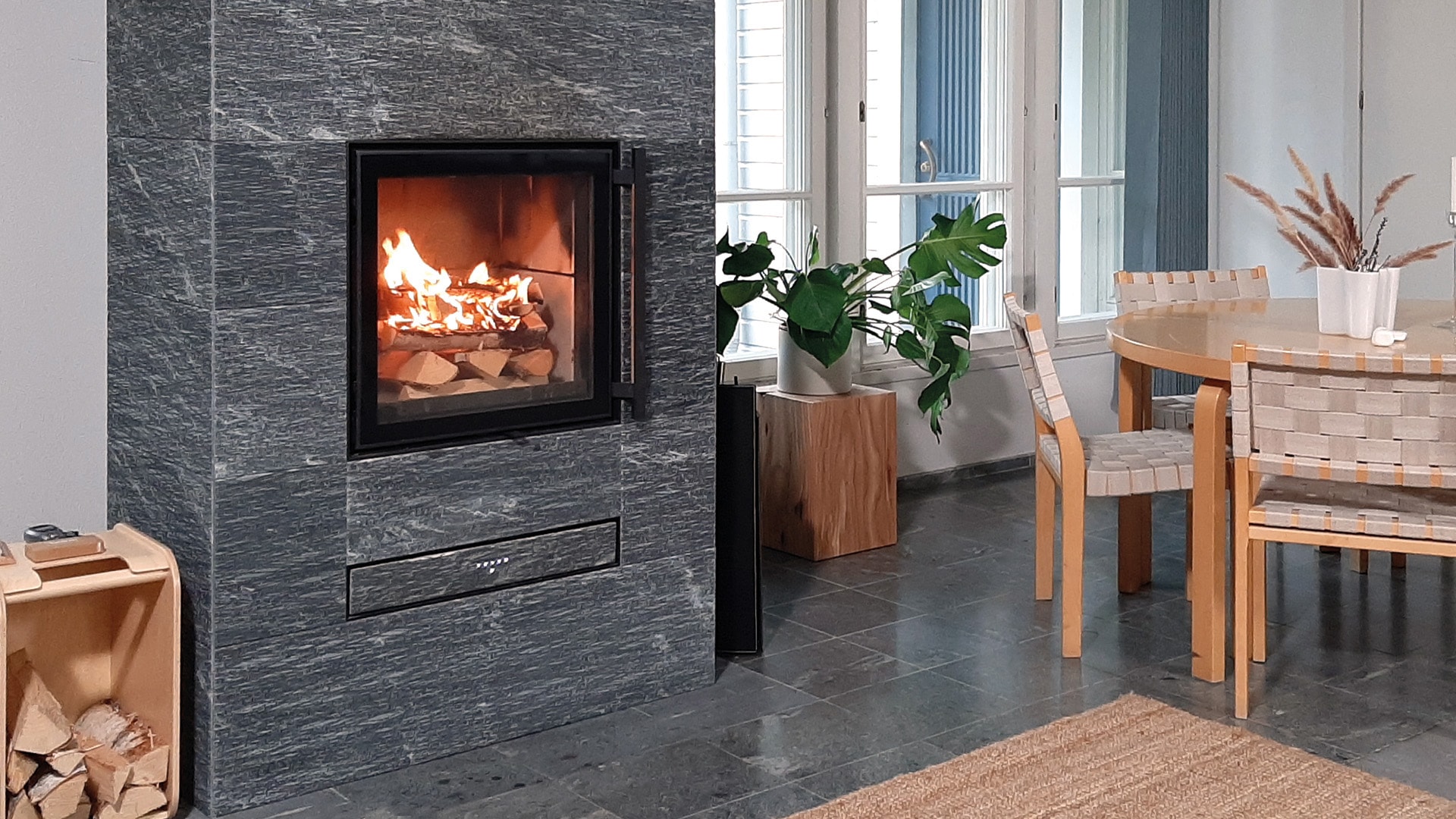 Tulikivi-Martat-Raita-takalla-kokkausta-1920x1080px