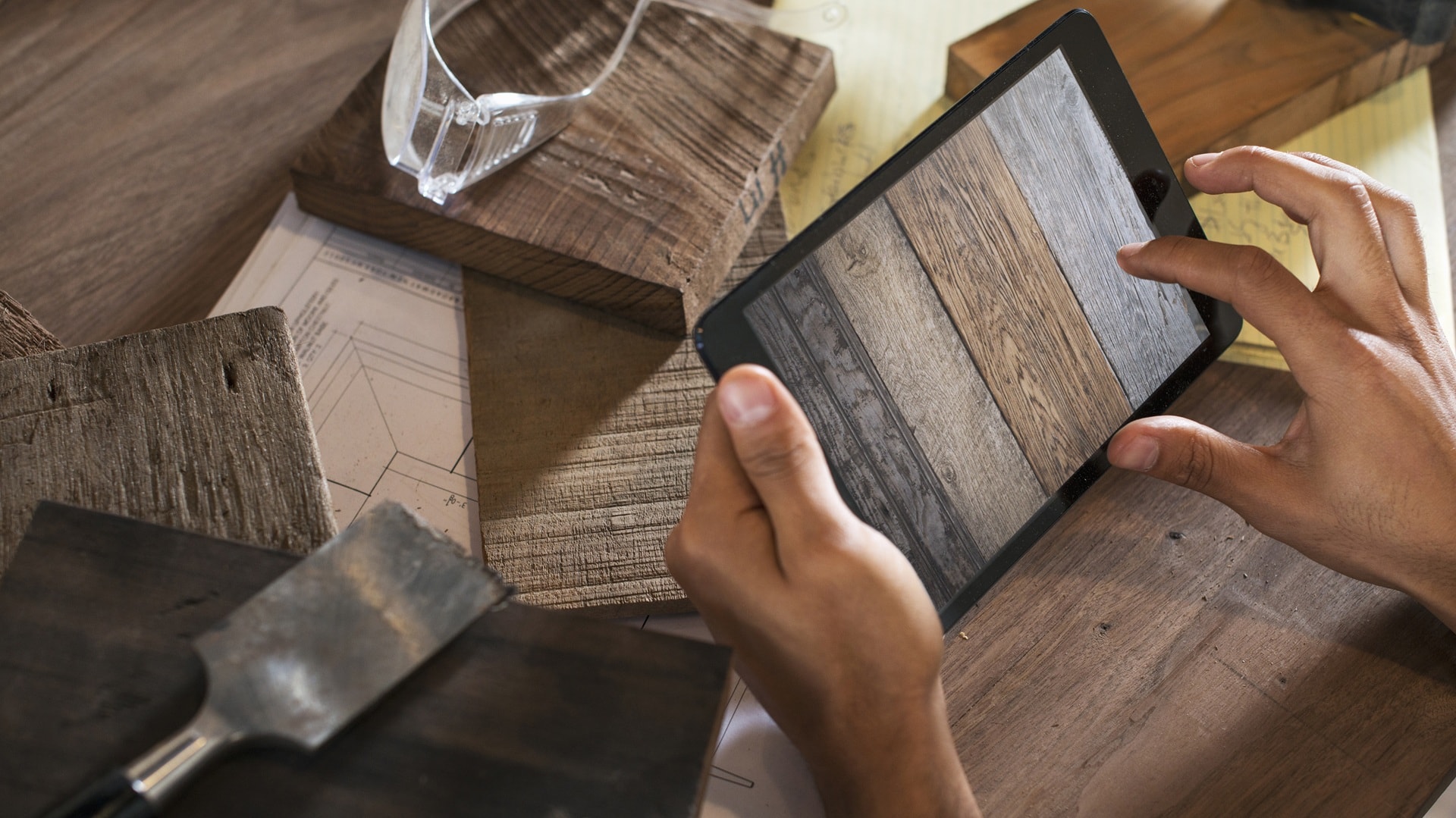 erilaista puutavaraa