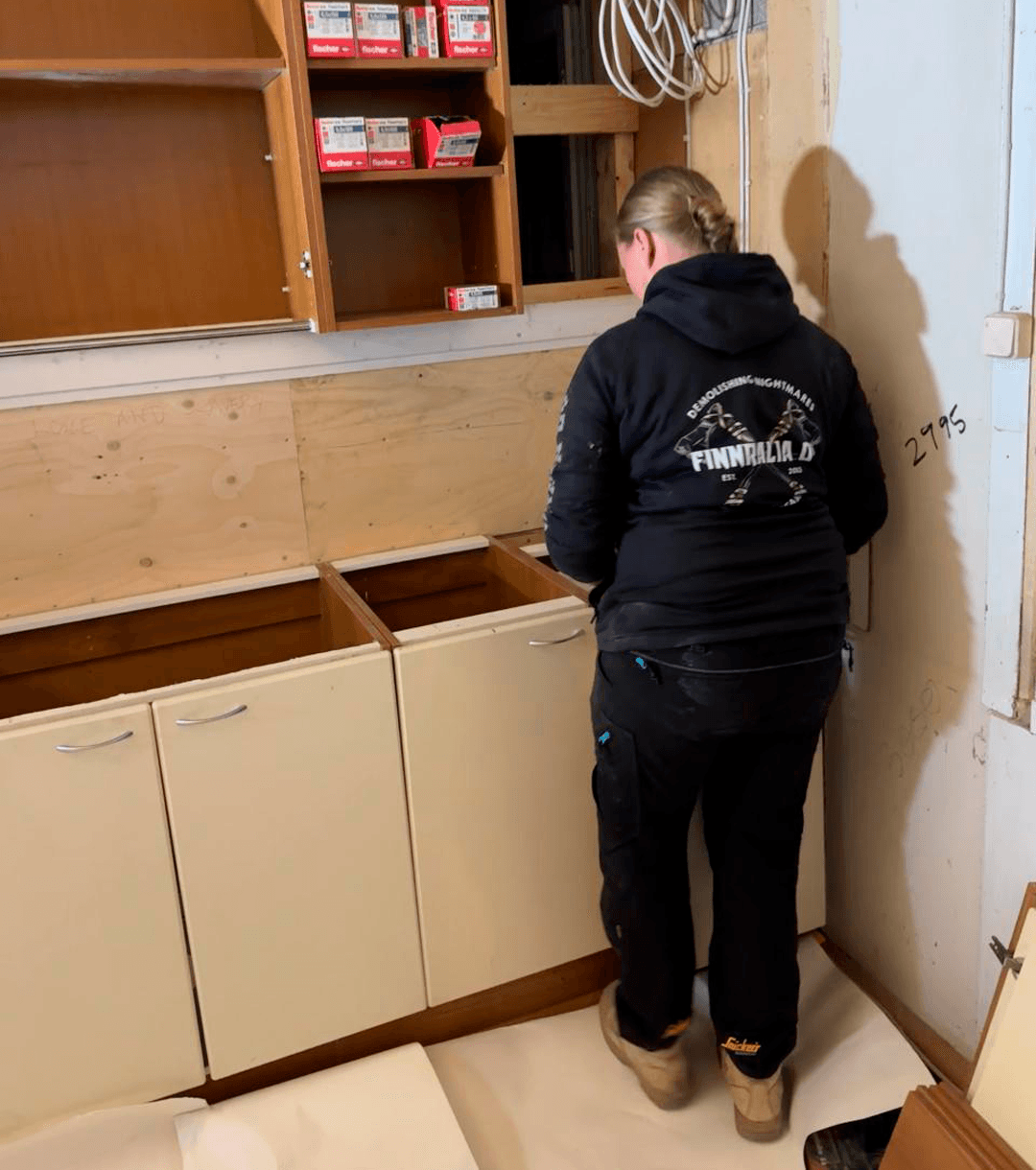 <p data-block-key="unssi">Vilja Schepelin mukaan oman projektin tekeminen palauttaa mieleen, miltä asiakkaasta tuntuu pitkän remontin keskellä. (Kuva David Myers)</p>