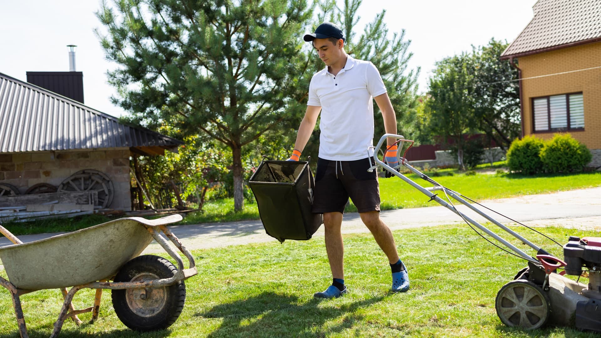 Puutarhurin työvälineet – valitse fiksusti ja huolla hyvin
