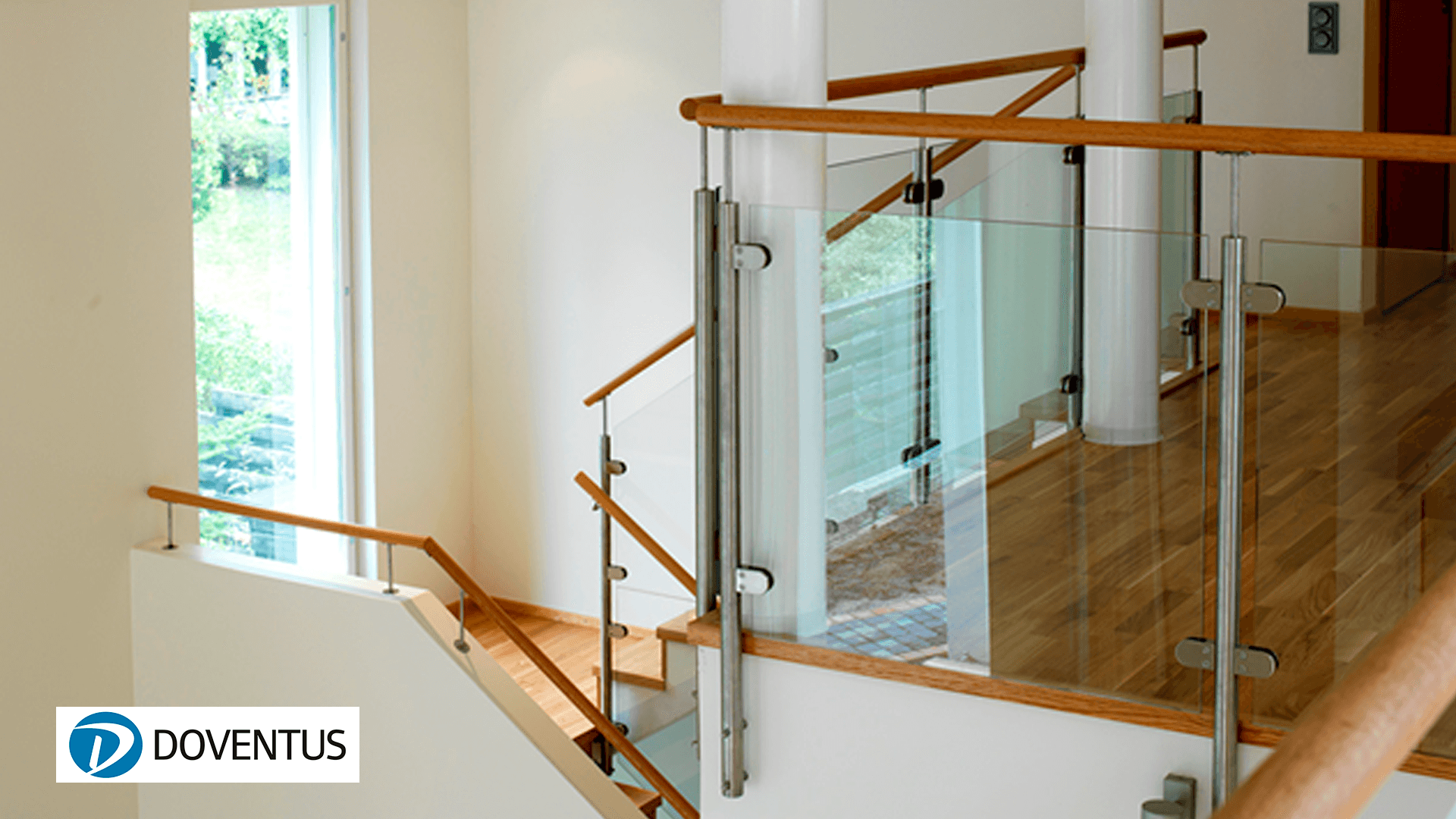 <p data-block-key="jvdxm">Arkkitehdin ja sisustussuunnittelijan yhteistyöllä laadittiin laadukkaan interiöörin toteuttamista varten tarvittavat suunnitelmat. Lasikaiteet ja sisustusurakan tietyt erillishankinnat kilpailutettiin.</p>