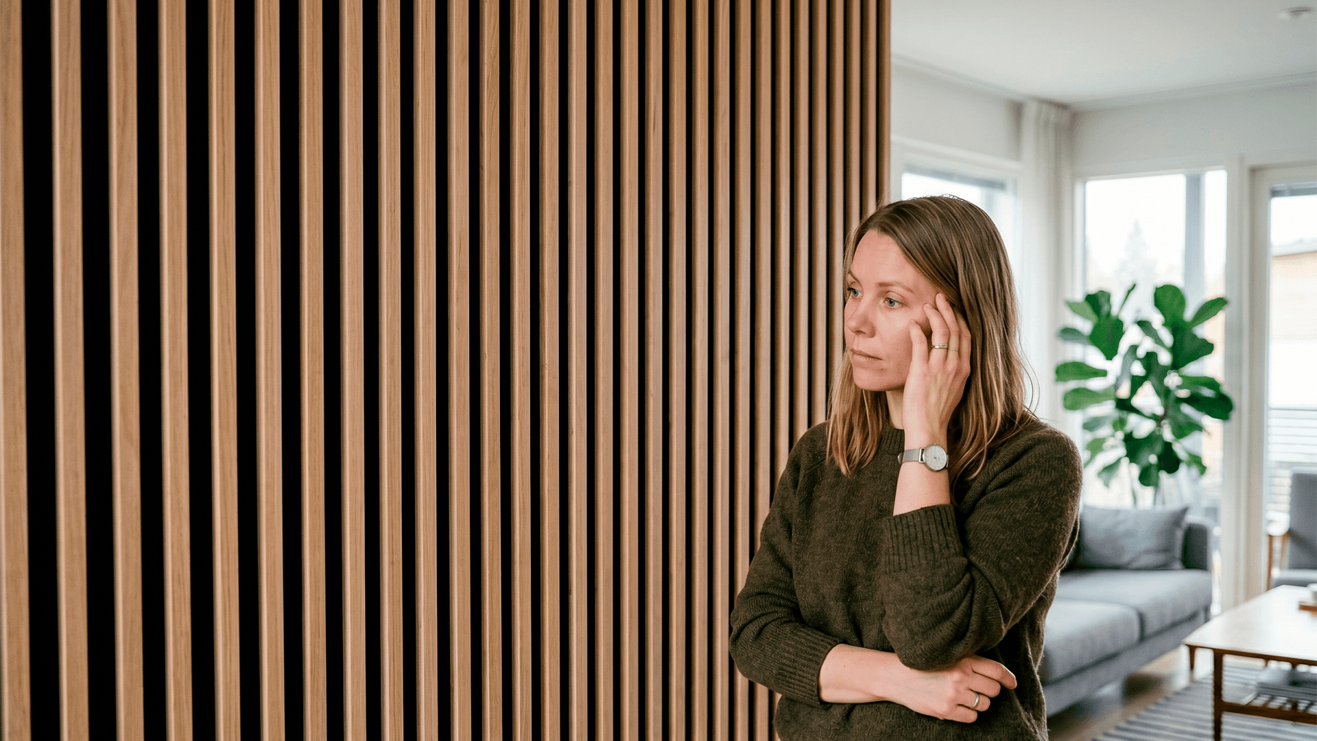 <p data-block-key="aryb9">Rimapaneeli ja voimakas kontrasti voivat näyttää kuvissa näyttäviltä, mutta pitkässä käytössä ne voivat rasittaa silmiä ja tehdä tilasta levottoman (Kuva Sari Nieminen, kuva on tehty tekoälyn avulla)</p>