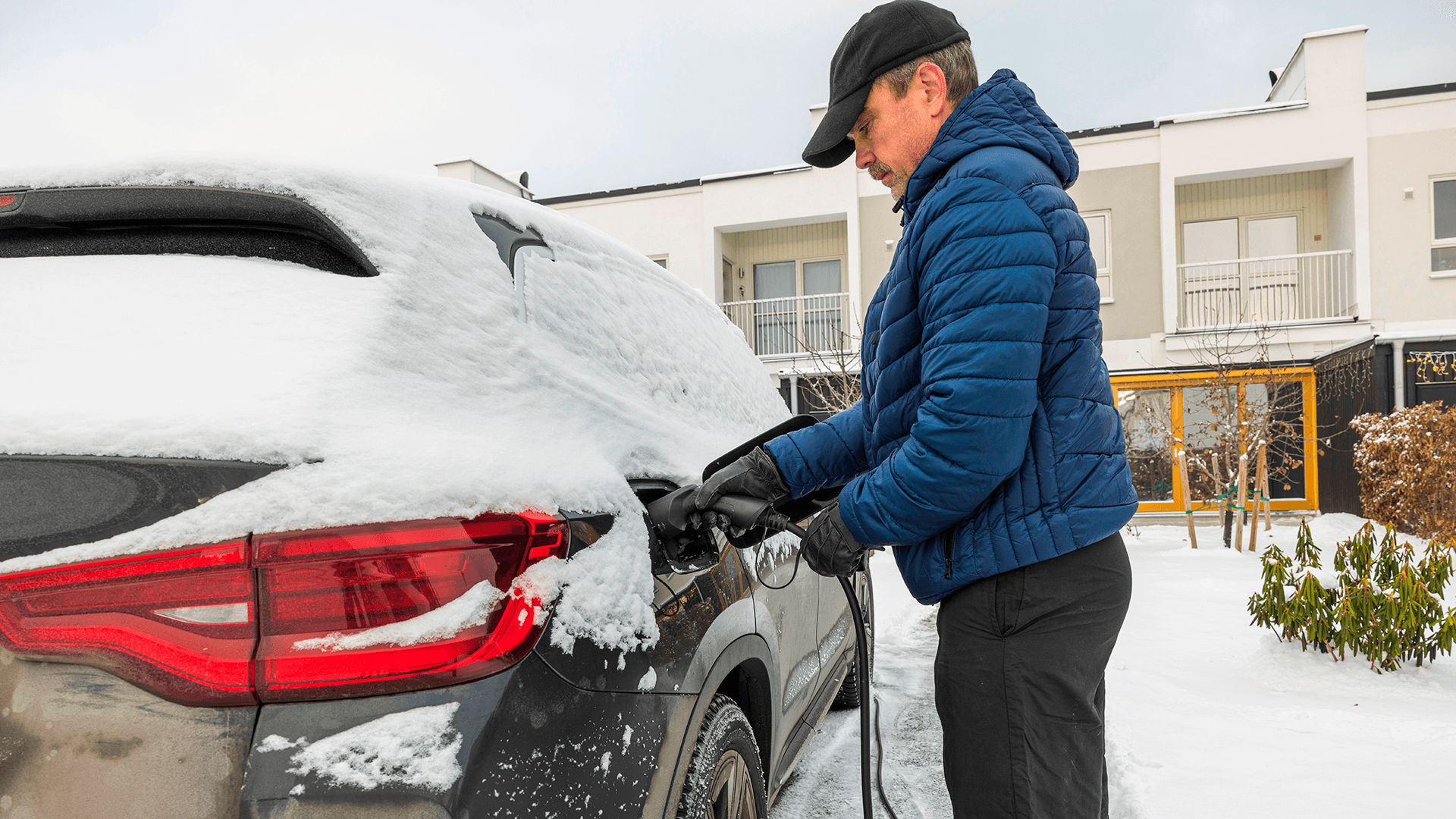 sähköauton-lataaminen-talvella 1920x1080
