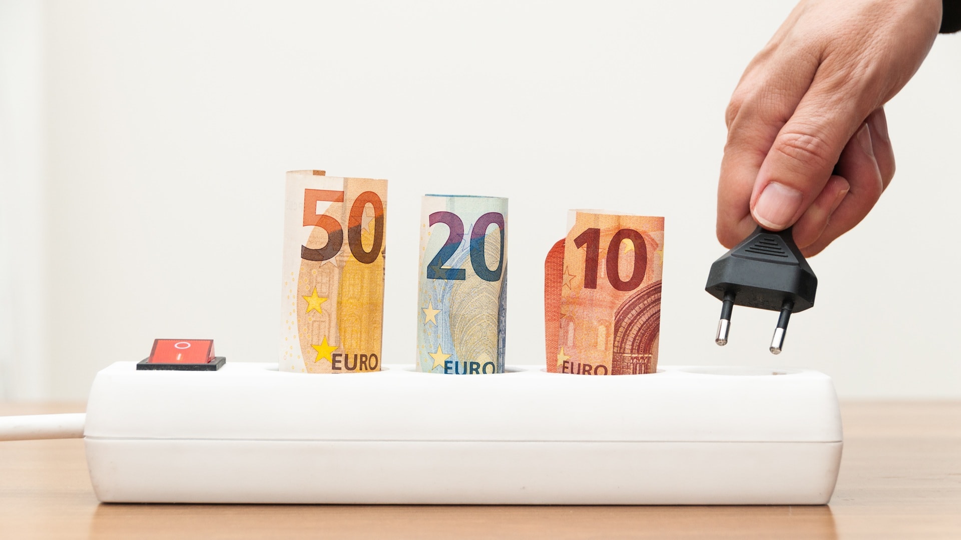 jatkojohto_ja_euroja